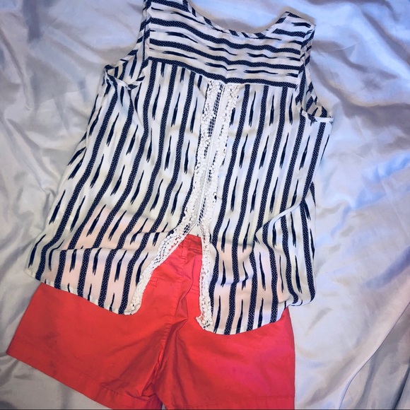 ☀️ Semi sheer top - Picture 4 of 5